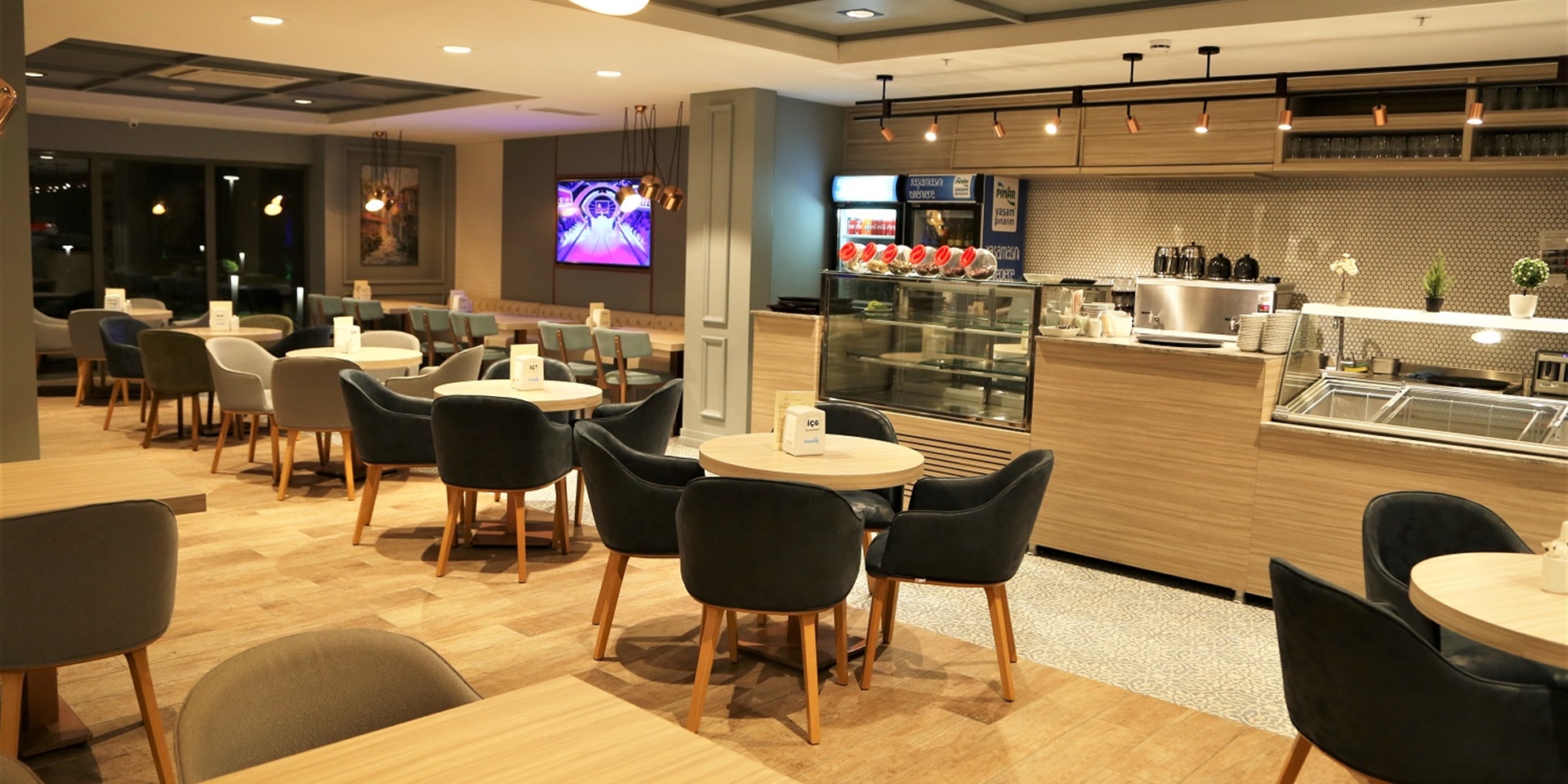 restorancafe5.jpg